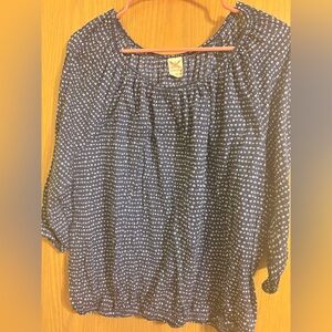 Faded Glory Navy and White Blouse